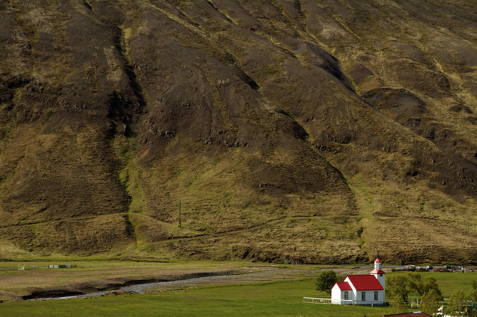 Kirche in Silfrastadir