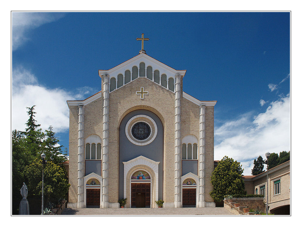 kirche in silvi marina ...