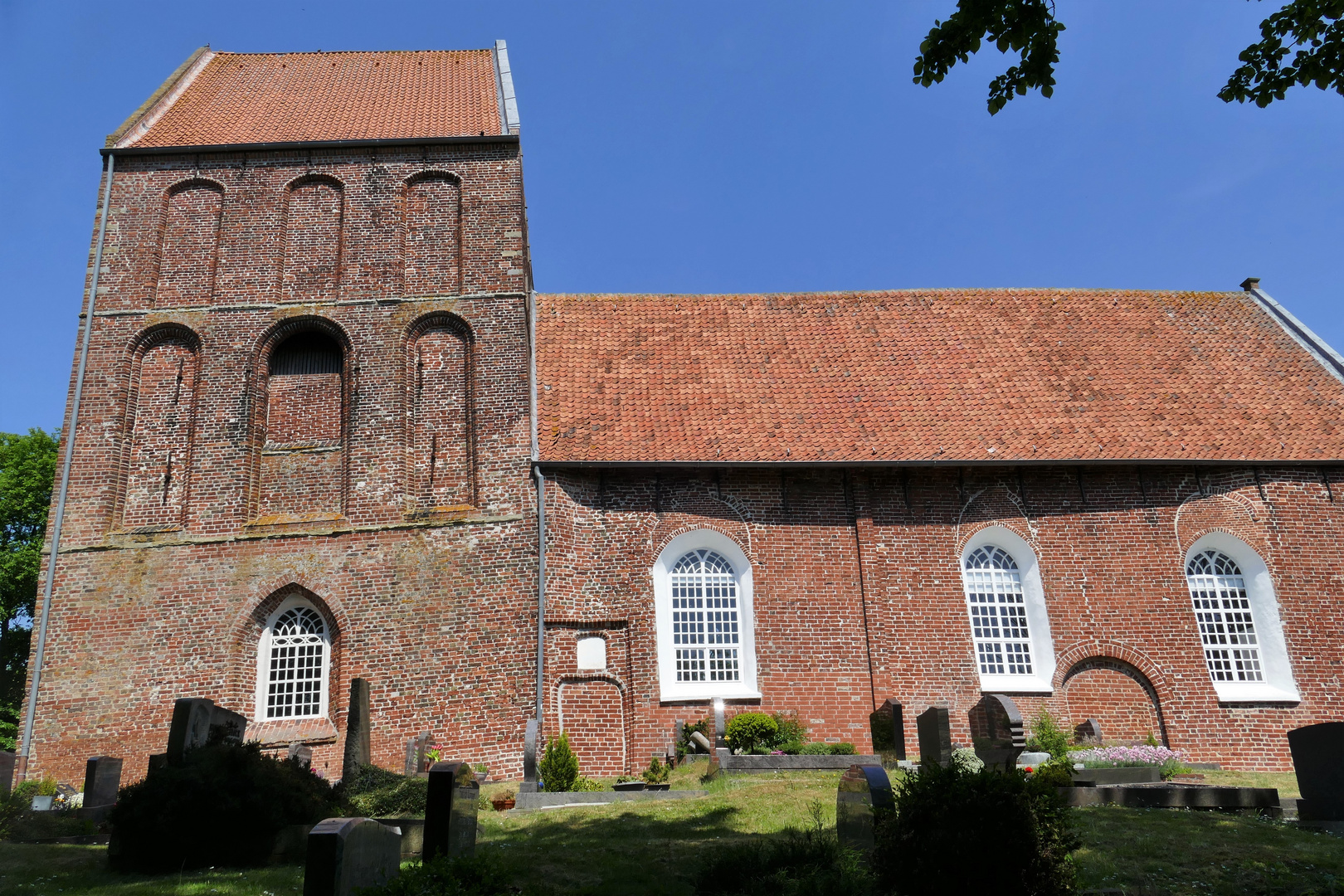 Kirche in Suurhusen