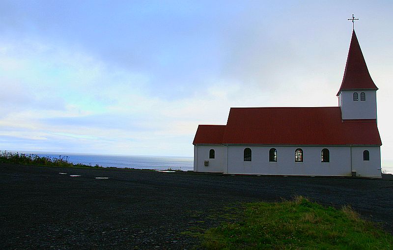 Kirche in Vik