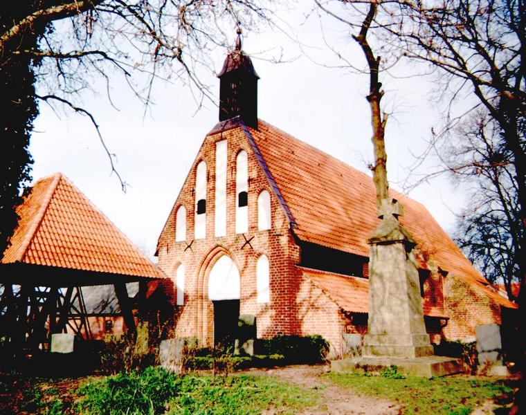 Kirche in Waase auf Ummanz/ Rügen