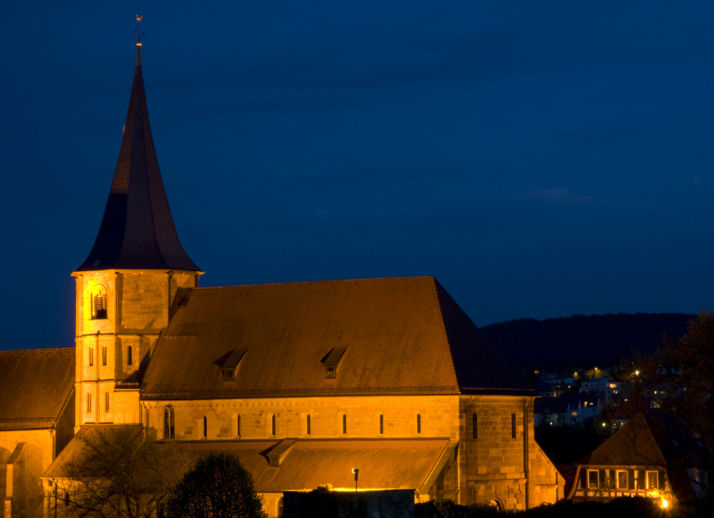 Kirche in Weinsberg zur blauen Stunde