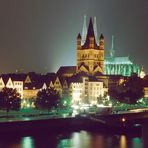 Kirche Kirche Gross St.Martin vor dem Kölner Dom