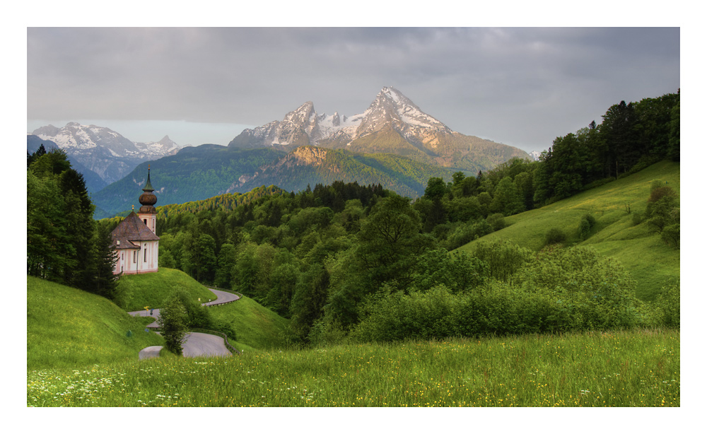 Kirche Maria Gern mit dem Watzmann