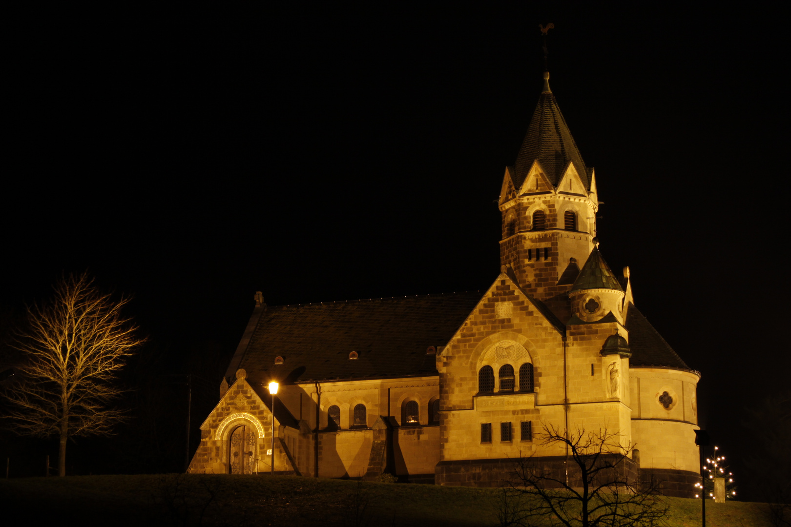 Kirche Mirbach bei Nacht