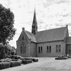 Kirche mit Friedhof