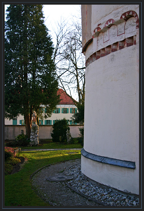 Kirche mit Schlössl