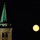 Kirche & Mond