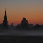 Kirche - morgens auf dem Land