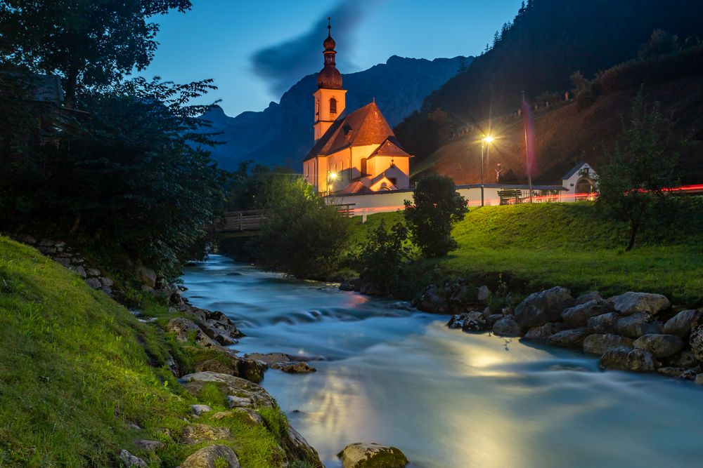 Kirche Ramsau zur "blauen Stunde"