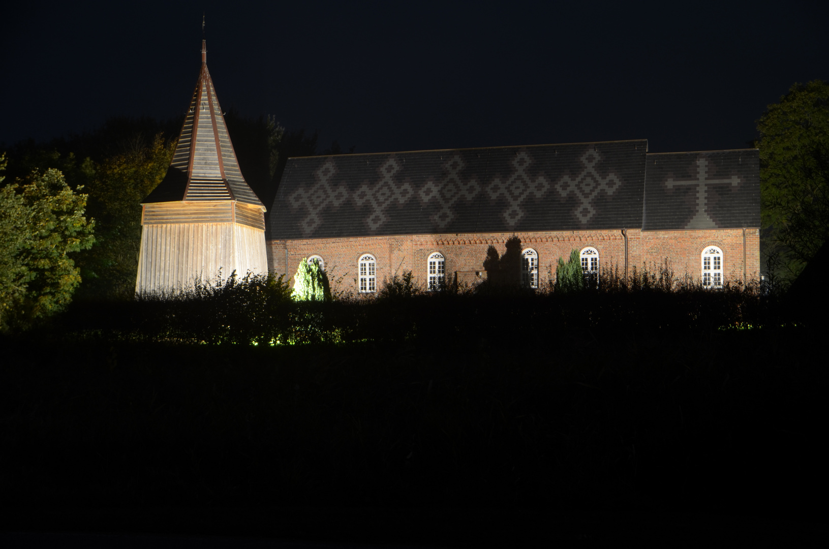 Kirche Rodenäs bei Nacht