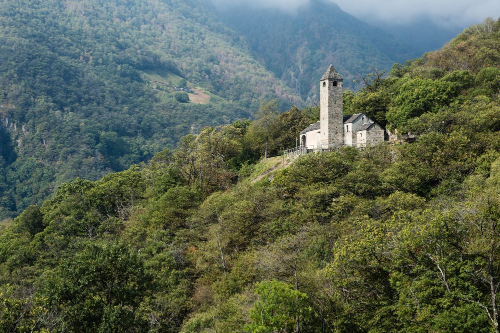 Kirche San Bernardo oberhalb von Monte Carasso 