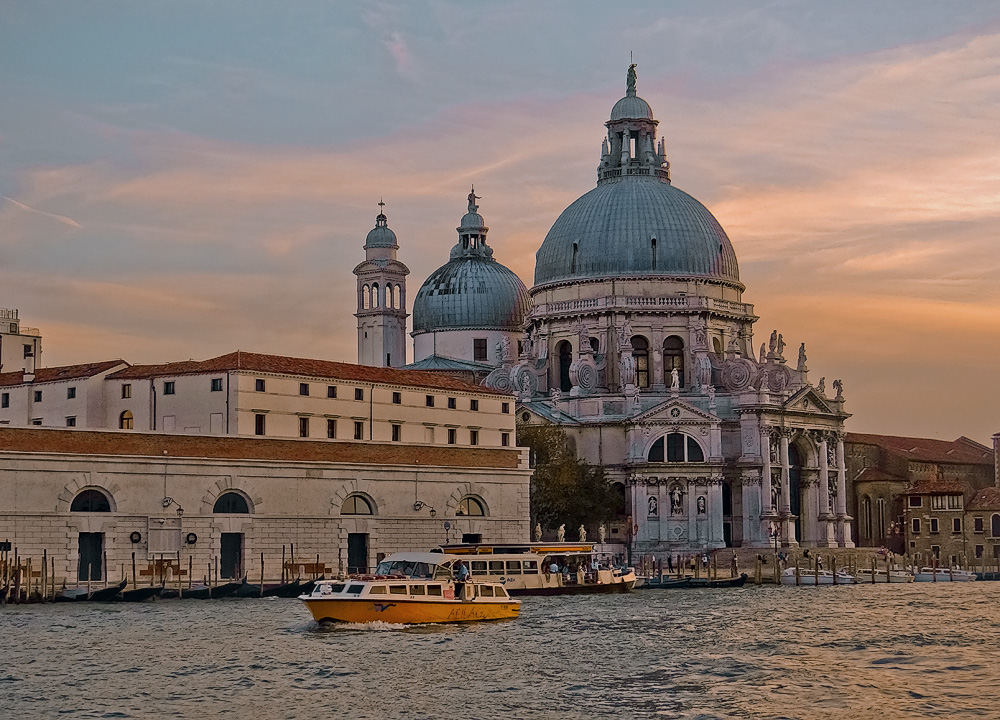 Kirche Santa Maria della Salute in Venedig