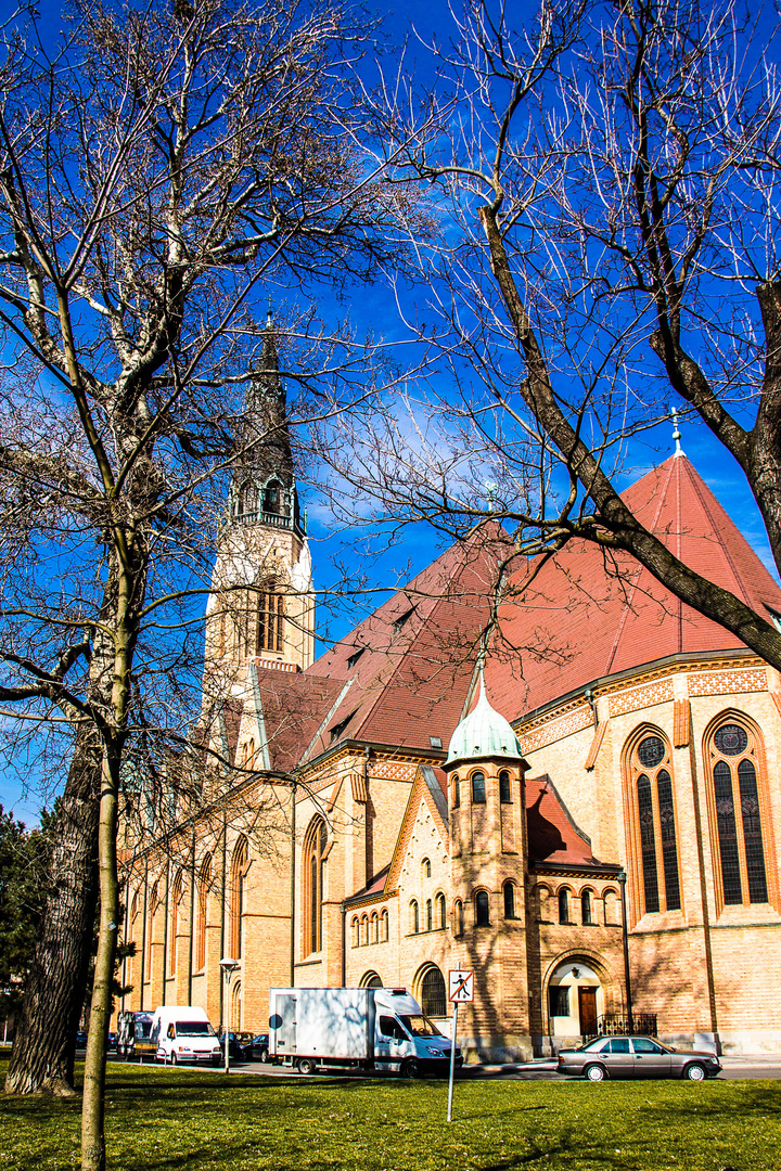 Kirche St. Leopold Donaufeld