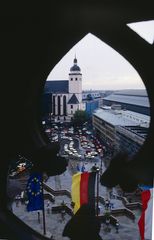 Kirche St. Mariä Himmelfahrt, Bahnhofsvorplatz