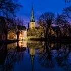 Kirche St.Peter und Paul gespiegelt