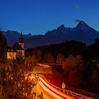  Kirche und Berg