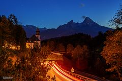  Kirche und Berg