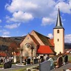 Kirche und Friedhof