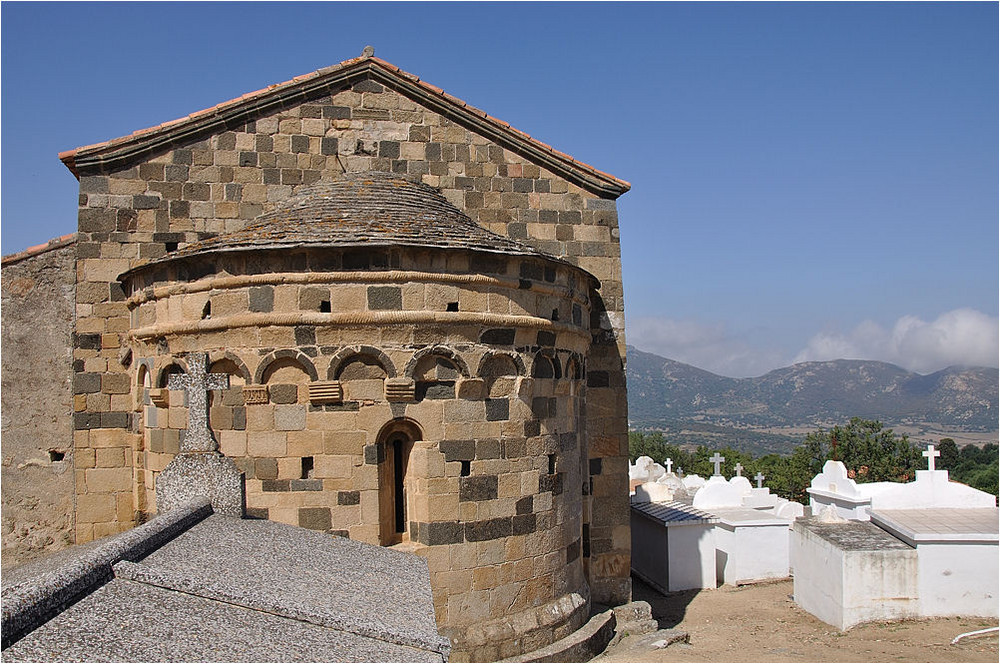 Kirche und Friedhof bei Aregno