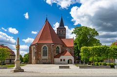 Kirche und Postmeile in Baruth/Mark