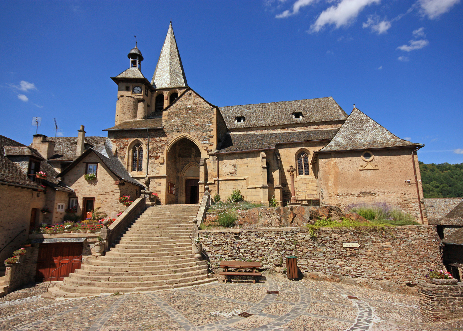 Kirche von Estaing