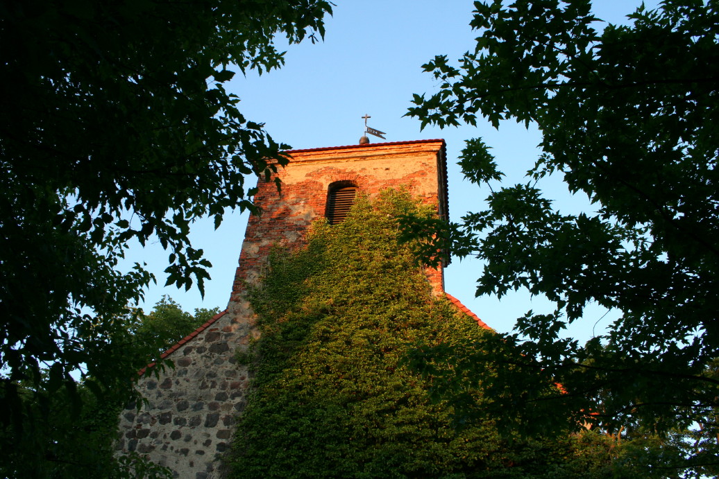 Kirche von Garzau