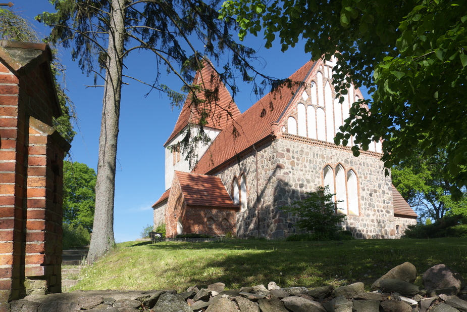 Kirche Zehna