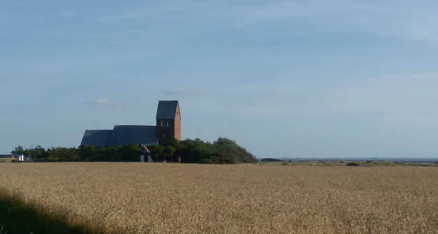 Kirche zu Hjerpsted am Meer
