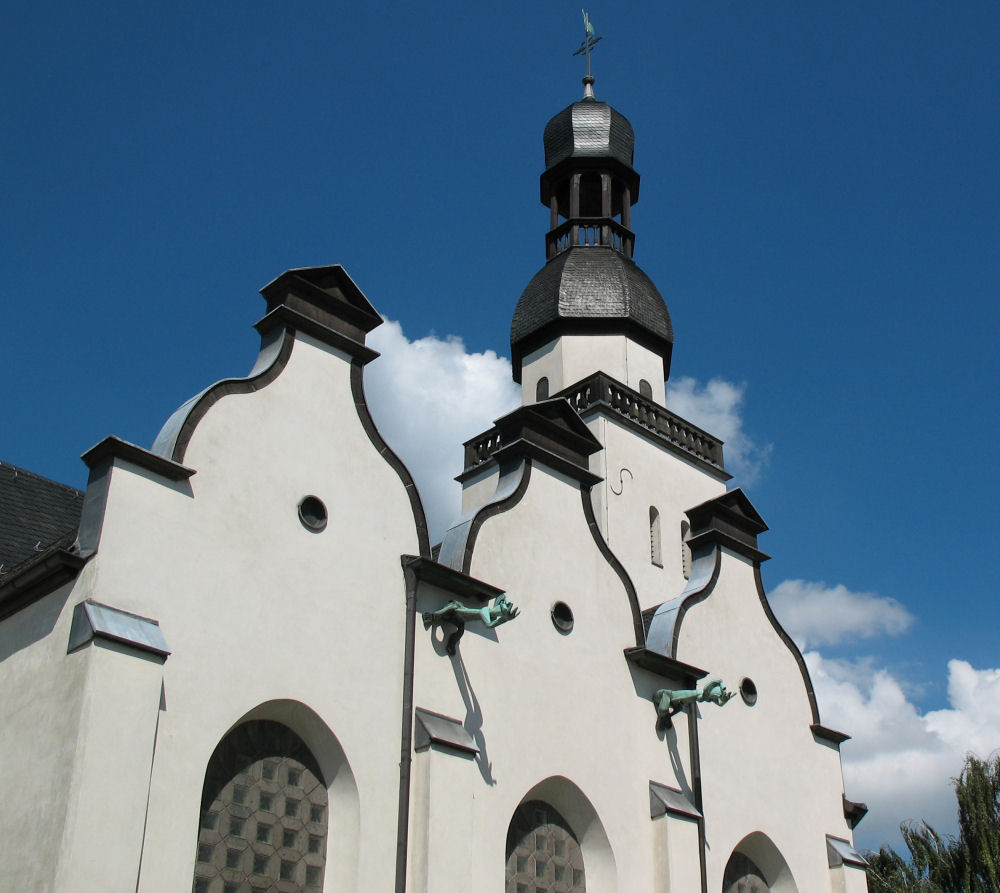 Kircheneinmaleins: 3 Giebel - 2 Wasserspeier - 1 Turm