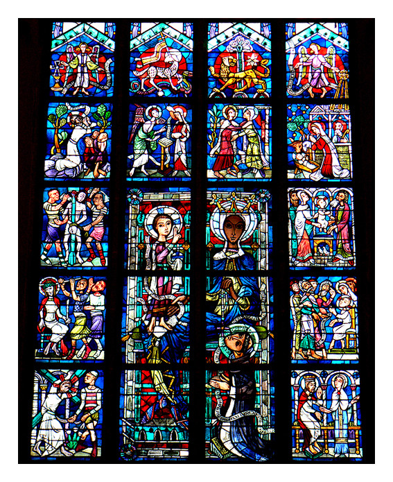 Kirchenfenster in der Frauenkirche München