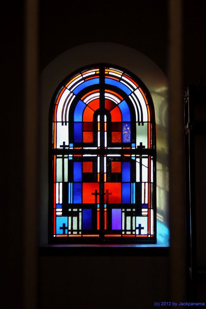 Kirchenfenster in der Kath. Propsteikirche St. Johann (Abteikirche), Duisburg-Hamborn