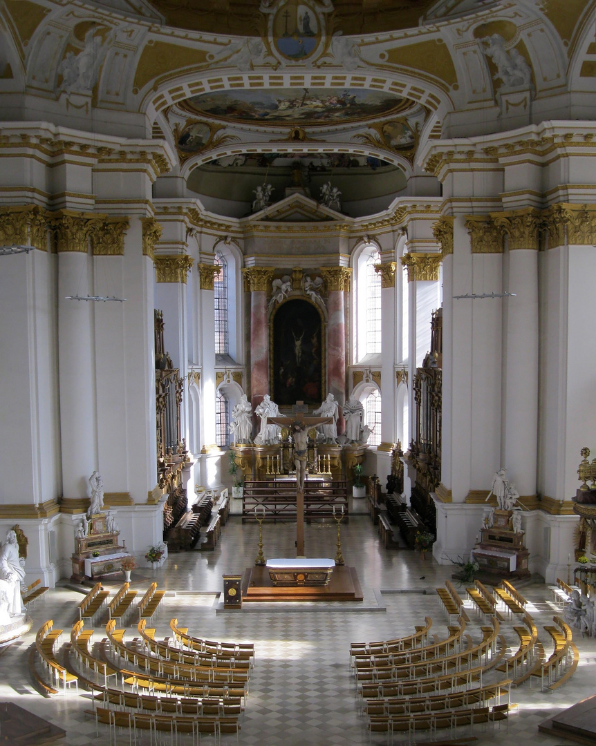 Kirchenraum im Kloster Wiplingen