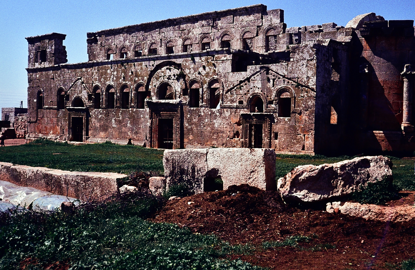 Kirchenruine in Qualb Loze, Syrien.  .120_3736