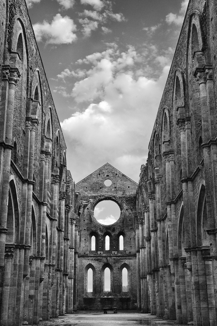 Kirchenruine von San Galgano