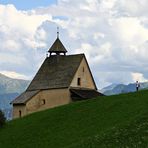 Kirchgang in Tirol