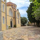Kirchhof der Kirche Saint Pantaleon in Siana Rhodos