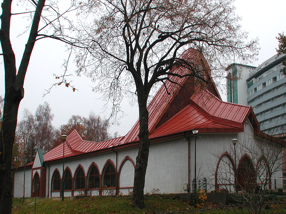 Kirchlein direkt neben dem Hafen Kolberg