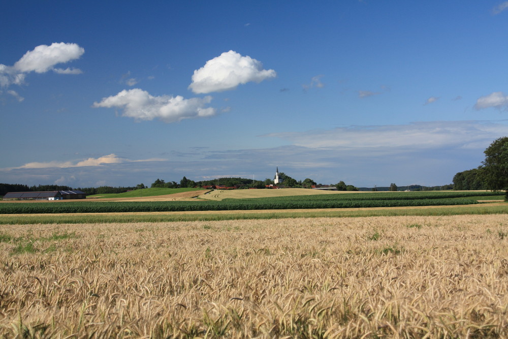 Kirchlein in der Landschaft