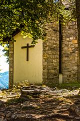 Kirchlein in der Naehe von Locarno