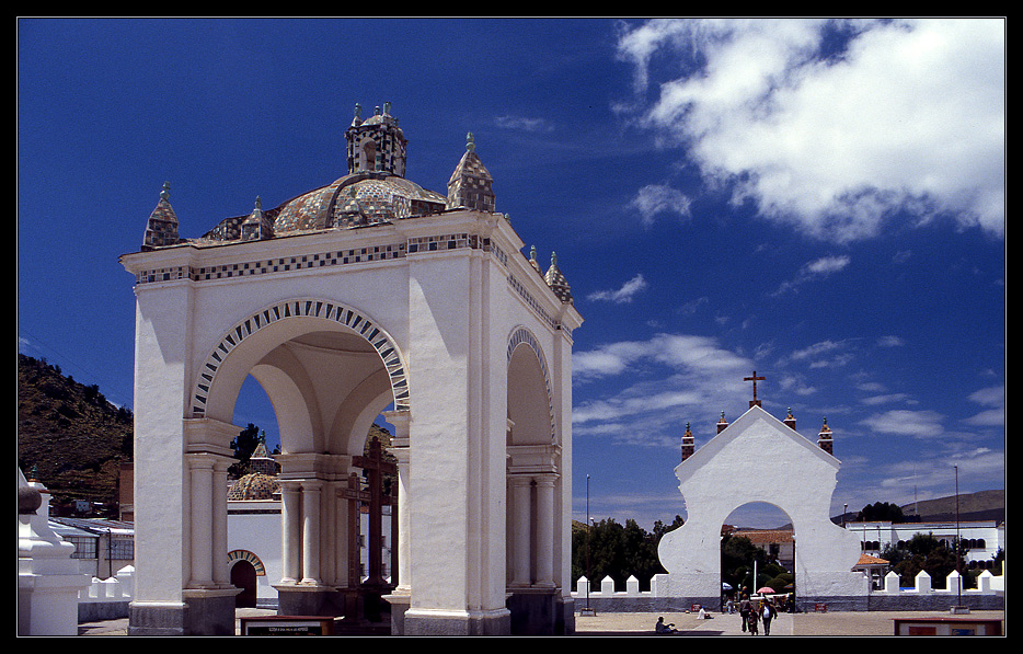 Kirchplatz in Copacabana