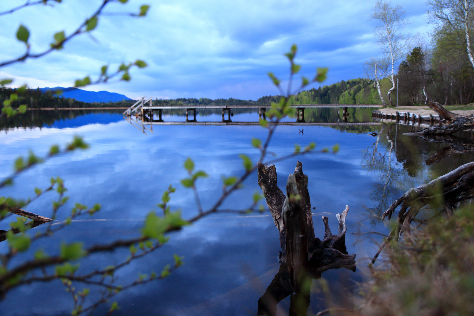 Kirchsee vor dem Regen I