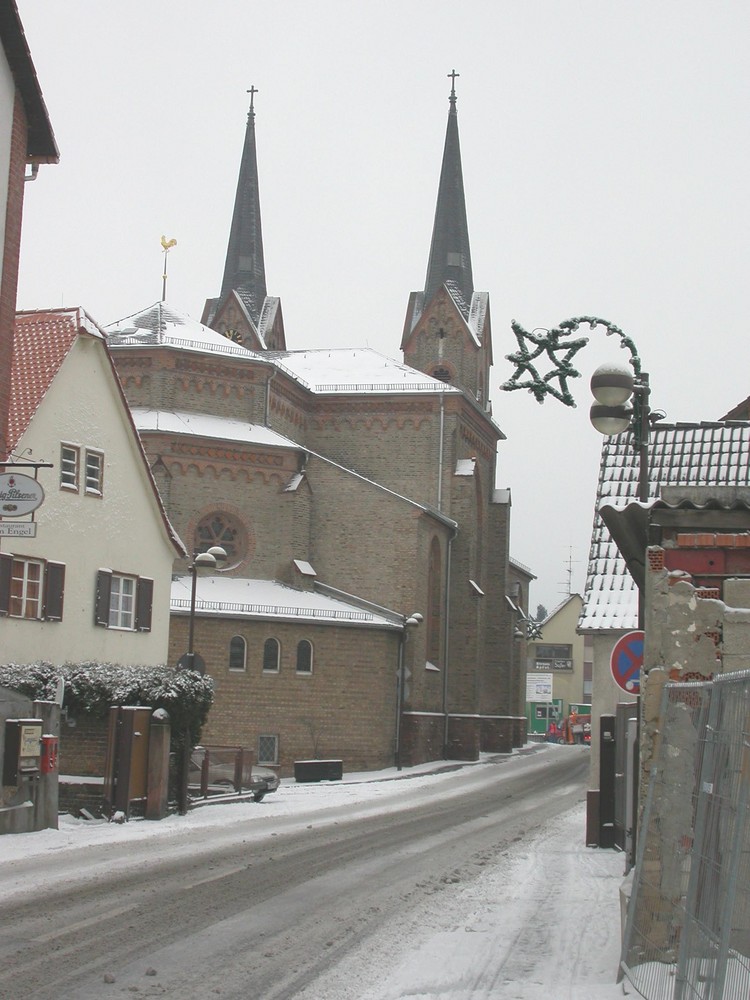 Kirchstraße im Winter