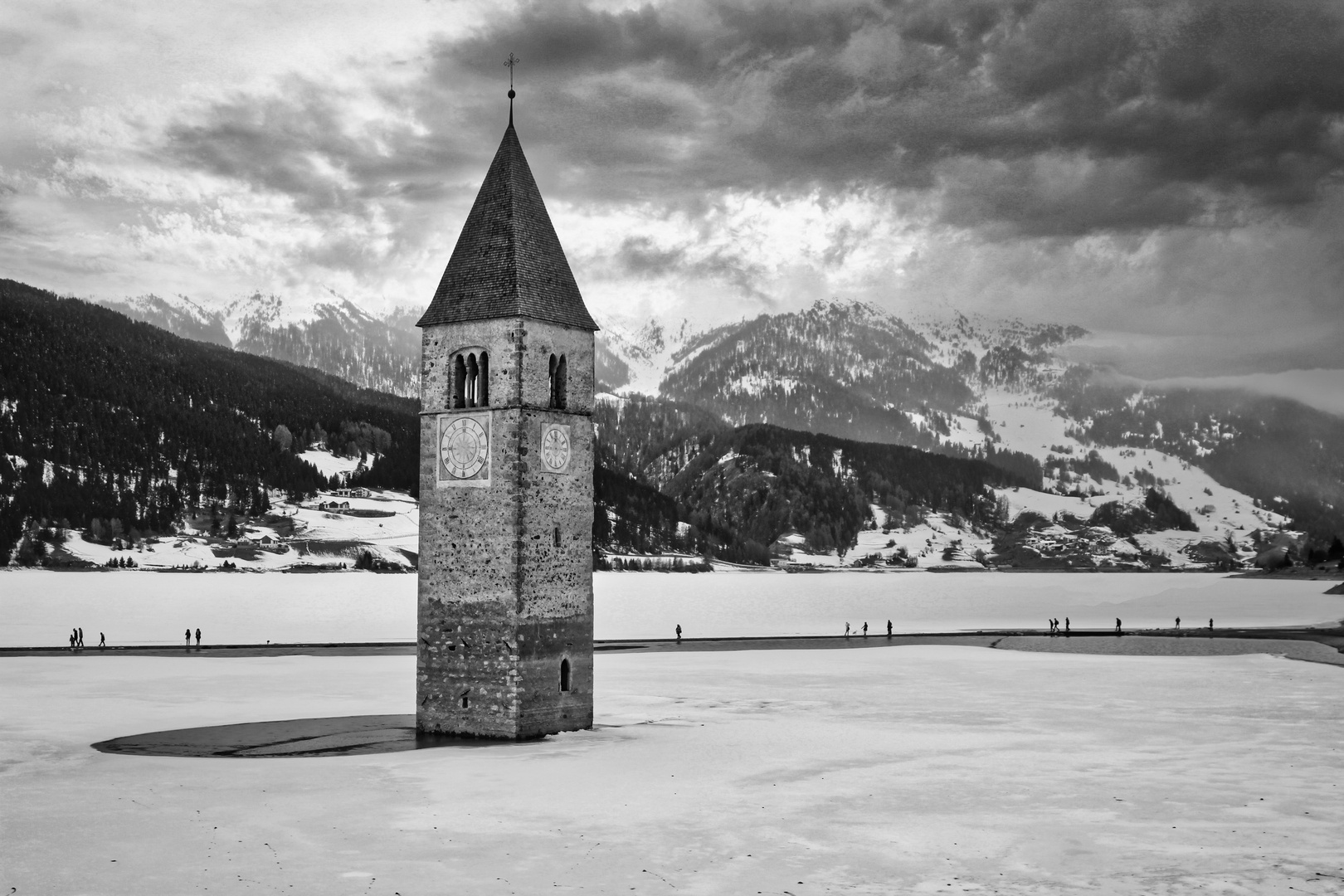 Kirchturm im Reschensee