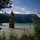 Kirchturm im Reschensee (andere Perspektive)