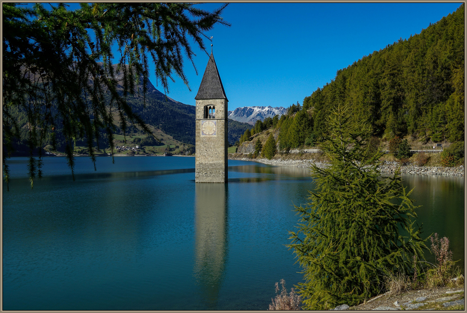 Kirchturm von Alt-Graun ...