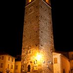 Kirchturm von Marano bei Nacht