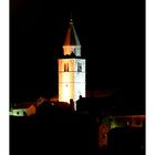 kirchturm - vrbnik bei nacht