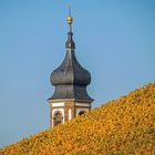 Kirchturmspitze Castell im Herbst