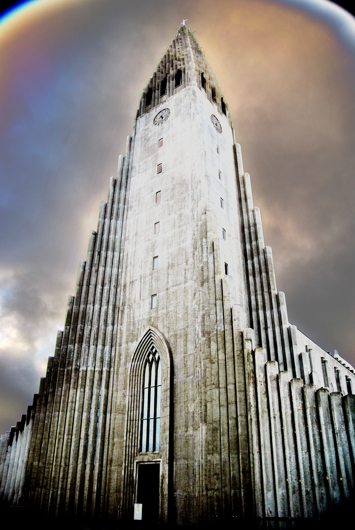 KIRKJA HALLGRIMSKIRKJA